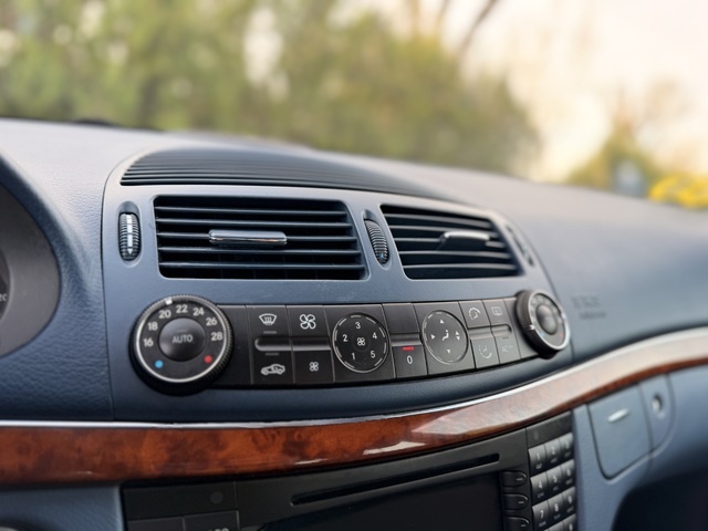 Mercedes-BenzClase E E 320 Elegance 4Matic 165 kW (224 CV) Vehículo usado en Barcelona - 21