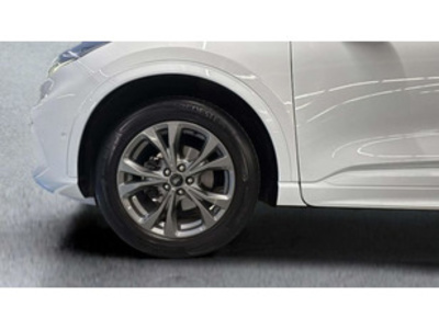 Ford Kuga 2.0 EcoBlue ST-Line Auto 88 kW (120 CV) Ford Kuga 2.0 EcoBlue ST-Line Auto 88 kW (120 CV)