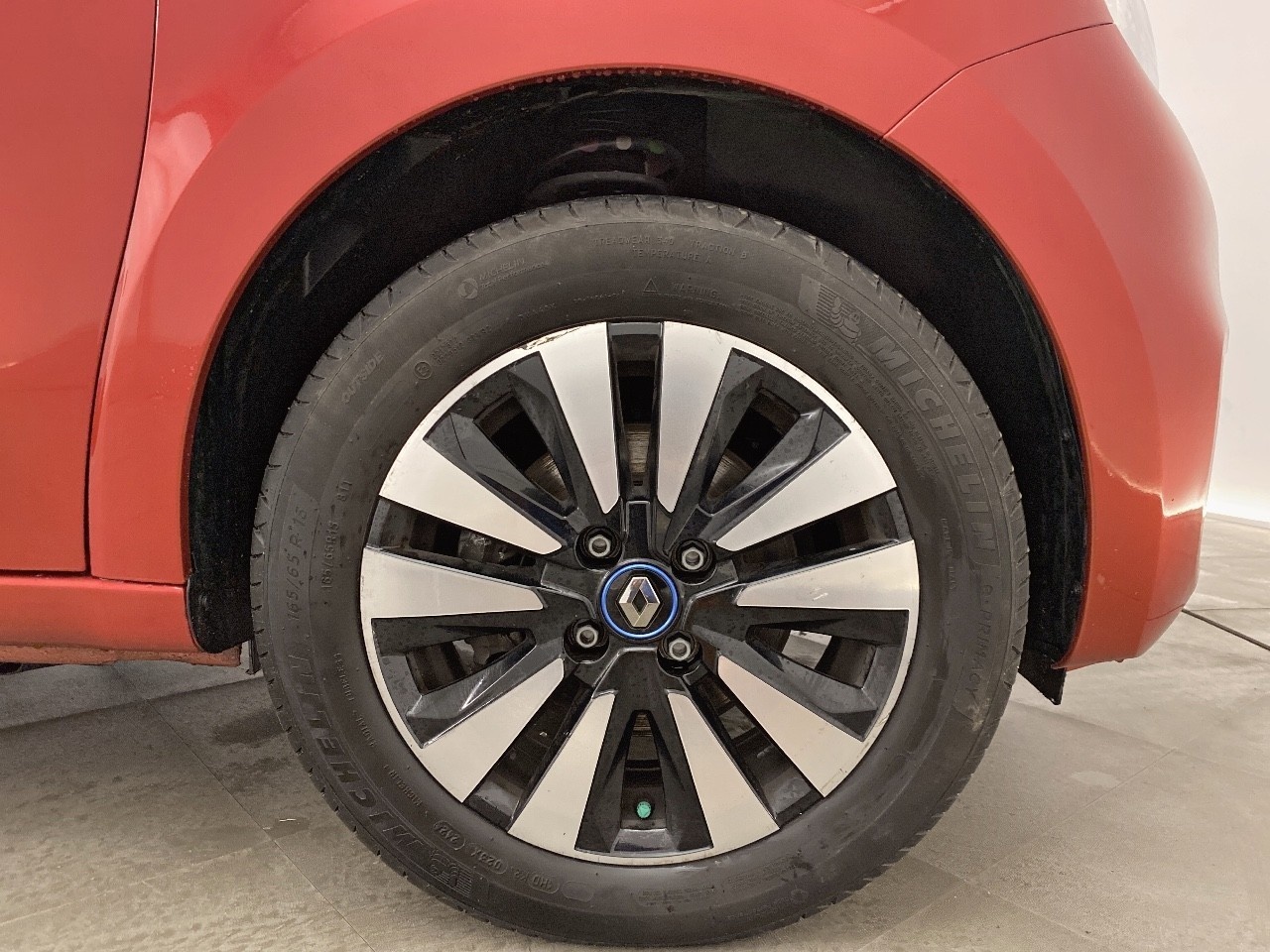 Renault Twingo Zen R80 batería 20kWh 60 kW (82 CV) - 10