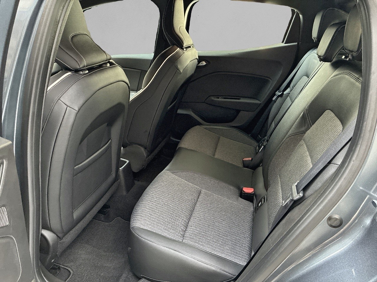 Renault Clio Zen E-Tech Híbrido 103 kW (140 CV) - 9