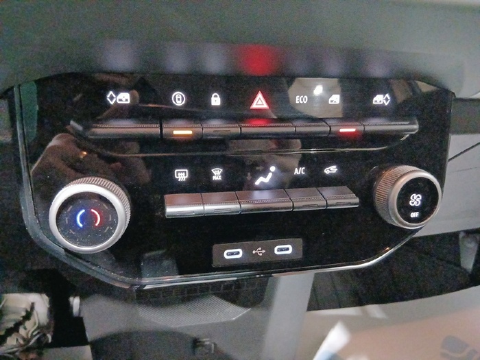 Dacia Spring Extreme Electric 48 kW (65 CV) - 14 Dacia Spring Extreme Electric 48 kW (65 CV) - 14