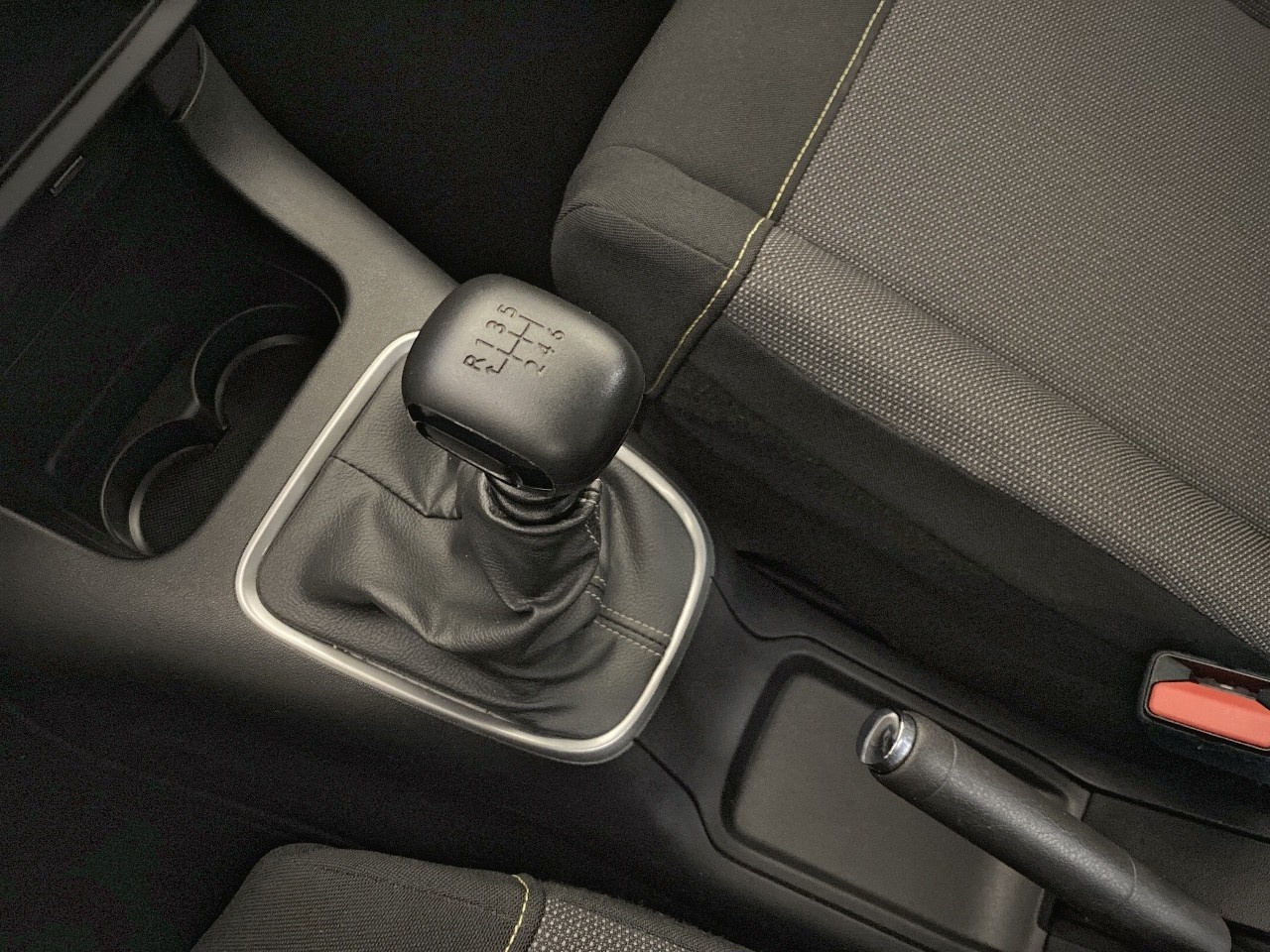 Citroen C3 BlueHDi 100 S&S Feel Pack 75 kW (102 CV) - 7