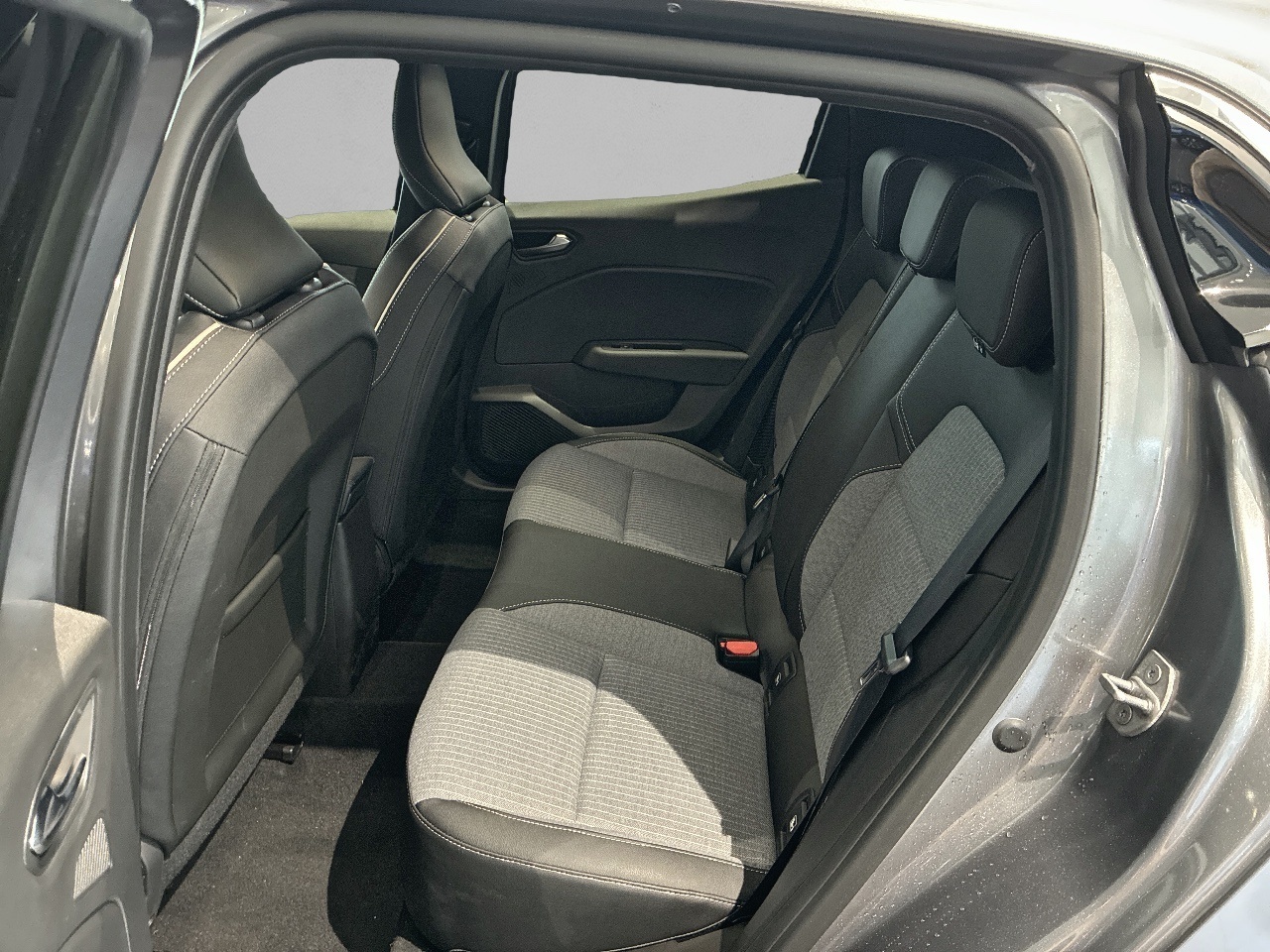 Renault Clio E-Tech full hybrid 145 Techno 105 kW (143 CV) - 9