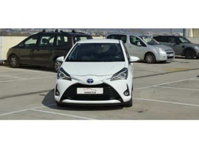 Toyota Yaris 100H Feel 74 kW (100 CV) Toyota Yaris 100H Feel 74 kW (100 CV)
