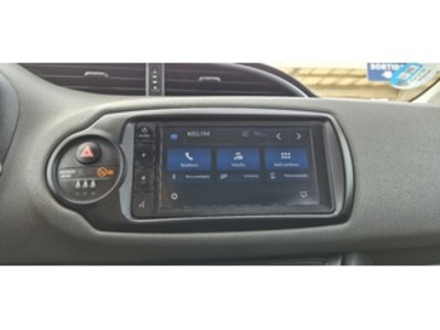 Toyota Yaris 100H Feel 74 kW (100 CV) Toyota Yaris 100H Feel 74 kW (100 CV)