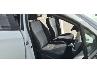 Toyota Yaris 100H Feel 74 kW (100 CV) Toyota Yaris 100H Feel 74 kW (100 CV)