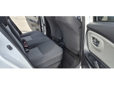 Toyota Yaris 100H Feel 74 kW (100 CV) Toyota Yaris 100H Feel 74 kW (100 CV)