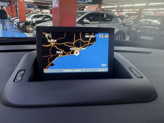 Peugeot5008 1.6 BlueHDi FAP Allure 88 kW (120 CV) Vehículo usado en Barcelona - 15