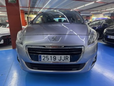 Peugeot 5008 1.6 BlueHDi FAP Allure 88 kW (120 CV) Peugeot 5008 1.6 BlueHDi FAP Allure 88 kW (120 CV)
