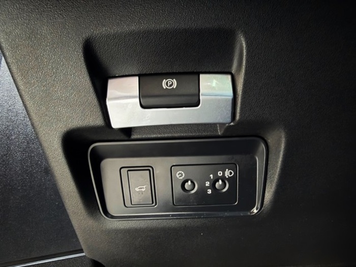 Land RoverRange Rover Evoque D163 MHEV R-Dynamic S 4WD Auto 120 kW (163 CV) Vehículo usado en Barcelona - 16 Land RoverRange Rover Evoque D163 MHEV R-Dynamic S 4WD Auto 120 kW (163 CV) Vehículo usado en Barcelona - 16