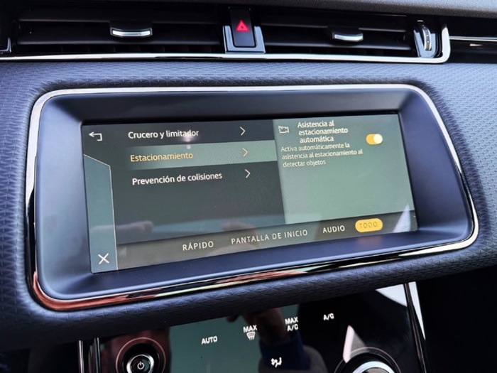 Land RoverRange Rover Evoque D163 MHEV R-Dynamic S 4WD Auto 120 kW (163 CV) Vehículo usado en Barcelona - 27 Land RoverRange Rover Evoque D163 MHEV R-Dynamic S 4WD Auto 120 kW (163 CV) Vehículo usado en Barcelona - 27