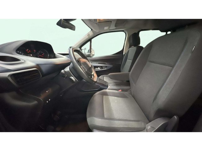 PeugeotRifter PureTech 110 Active Standard 81 kW (110 CV) Vehículo usado en Barcelona - 8 PeugeotRifter PureTech 110 Active Standard 81 kW (110 CV) Vehículo usado en Barcelona - 8