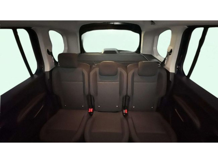 PeugeotRifter PureTech 110 Active Standard 81 kW (110 CV) Vehículo usado en Barcelona - 9 PeugeotRifter PureTech 110 Active Standard 81 kW (110 CV) Vehículo usado en Barcelona - 9