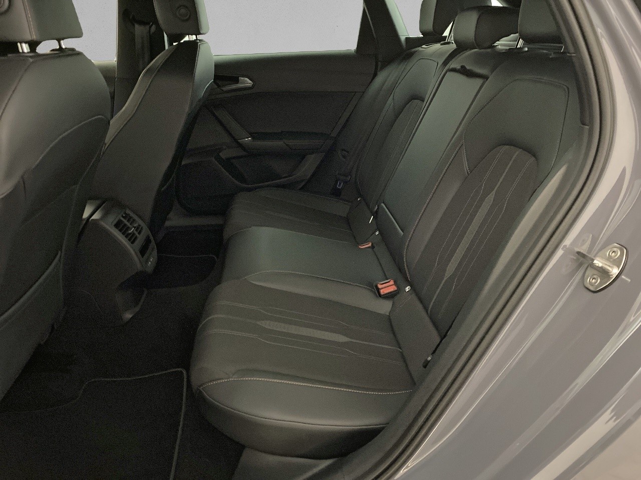 CUPRA Leon Sportstourer 1.5 eTSI DSG 110 kW (150 CV) - 9