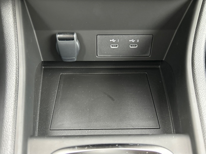 Renault Captur Evolution TCE 160 Mild Hybrid 118 kW (160 CV) EDC - 13 Renault Captur Evolution TCE 160 Mild Hybrid 118 kW (160 CV) EDC - 13