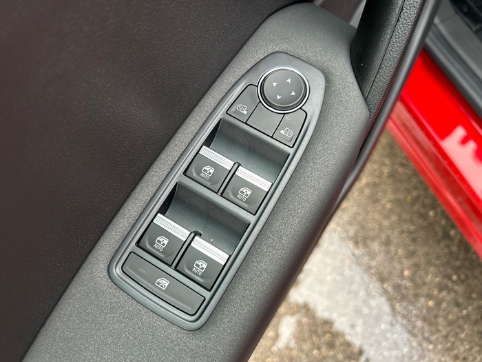 Renault Captur Evolution TCE 160 Mild Hybrid 118 kW (160 CV) EDC - 16 Renault Captur Evolution TCE 160 Mild Hybrid 118 kW (160 CV) EDC - 16