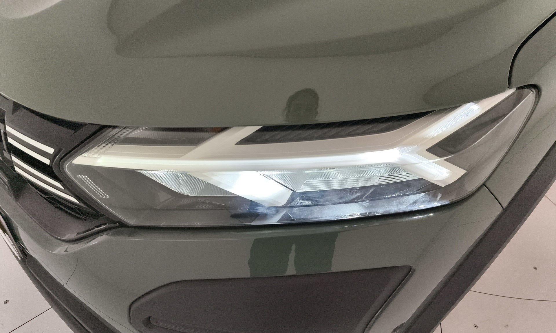 Dacia Jogger Expression TCe 7 plazas 81 kW (110 CV) - 8