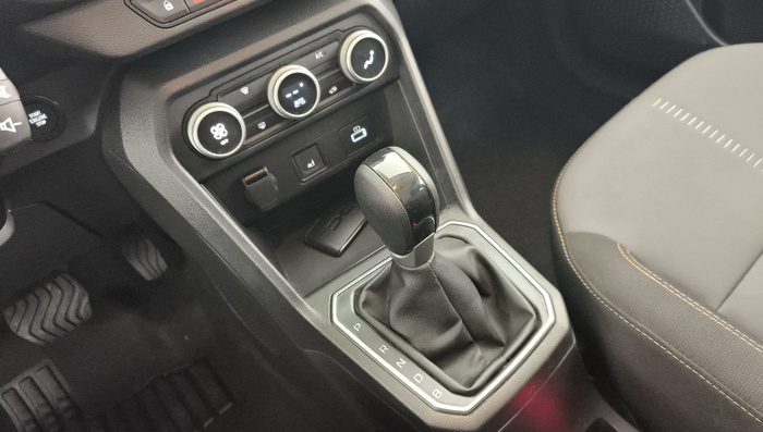 Dacia Jogger Extreme Go Hybrid 103 kW (140 CV) - 23 Dacia Jogger Extreme Go Hybrid 103 kW (140 CV) - 23