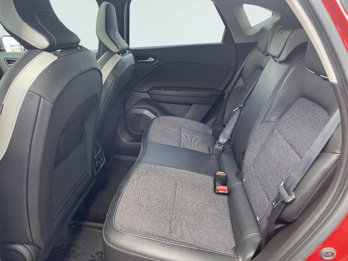 Renault Captur E-TECH PHEV 160 Fast Track 118 kW (160 CV) - 9 Renault Captur E-TECH PHEV 160 Fast Track 118 kW (160 CV) - 9