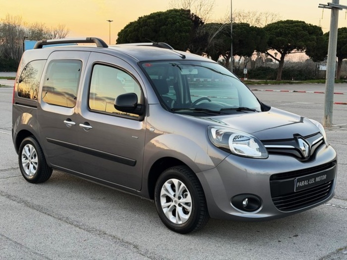 RenaultKangoo Combi Expression Energy M1-AF Tce 85 kW (115 CV) Vehículo usado en Barcelona - 1 RenaultKangoo Combi Expression Energy M1-AF Tce 85 kW (115 CV) Vehículo usado en Barcelona - 1