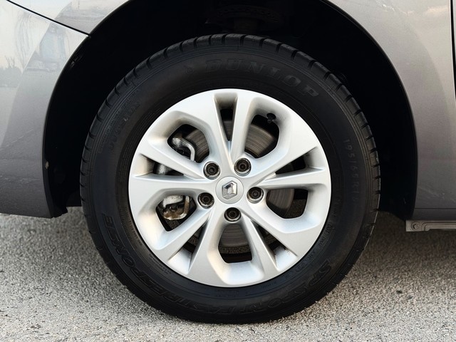 RenaultKangoo Combi Expression Energy M1-AF Tce 85 kW (115 CV) Vehículo usado en Barcelona - 13