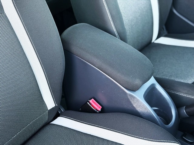 RenaultKangoo Combi Expression Energy M1-AF Tce 85 kW (115 CV) Vehículo usado en Barcelona - 28