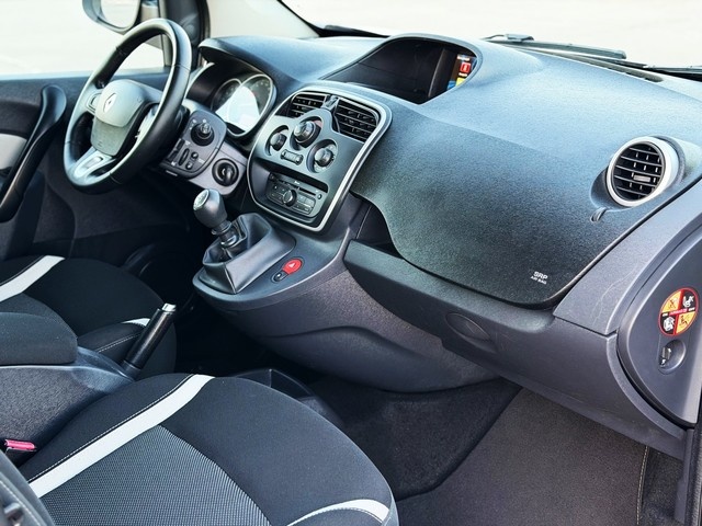 RenaultKangoo Combi Expression Energy M1-AF Tce 85 kW (115 CV) Vehículo usado en Barcelona - 29