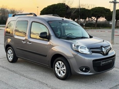 Renault Kangoo Combi Expression Energy M1-AF Tce 85 kW (115 CV) Renault Kangoo Combi Expression Energy M1-AF Tce 85 kW (115 CV)