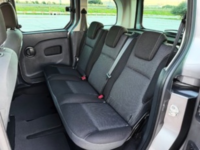 Renault Kangoo Combi Expression Energy M1-AF Tce 85 kW (115 CV) Renault Kangoo Combi Expression Energy M1-AF Tce 85 kW (115 CV)