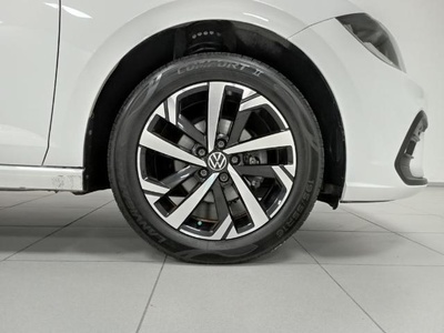 VolkswagenPolo Life 1.0 TSI 70 kW (95 CV)8 VolkswagenPolo Life 1.0 TSI 70 kW (95 CV)8