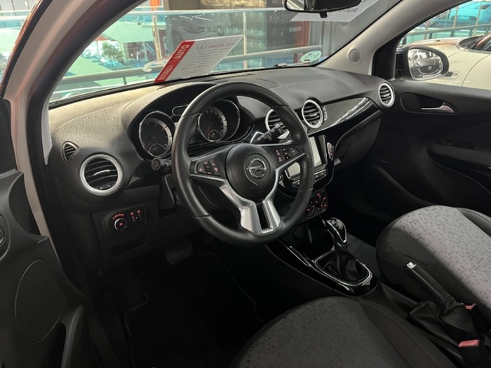 OpelAdam 1.4 XEL Glam EASYTRONIC 64 kW (87 CV) Vehículo usado en Barcelona - 10 OpelAdam 1.4 XEL Glam EASYTRONIC 64 kW (87 CV) Vehículo usado en Barcelona - 10