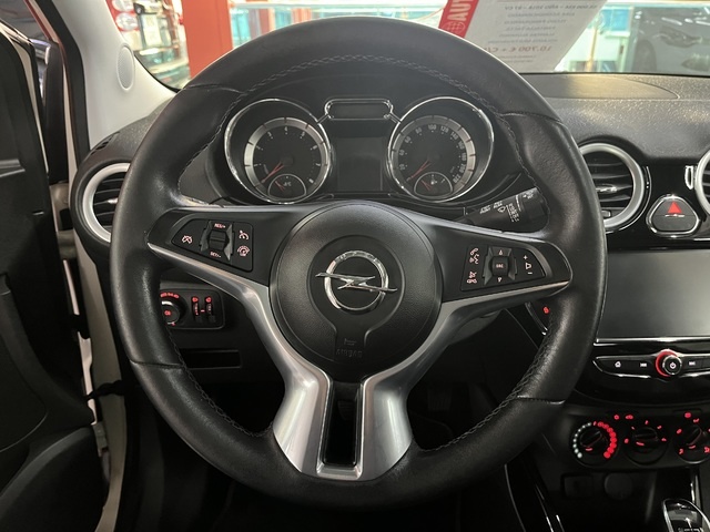 OpelAdam 1.4 XEL Glam EASYTRONIC 64 kW (87 CV) Vehículo usado en Barcelona - 12