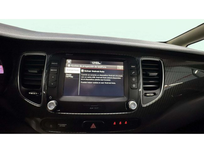 KiaCarens 1.7 CRDi VGT Drive Eco-Dynamics 85 kW (115 CV) Vehículo usado en Barcelona - 16 KiaCarens 1.7 CRDi VGT Drive Eco-Dynamics 85 kW (115 CV) Vehículo usado en Barcelona - 16