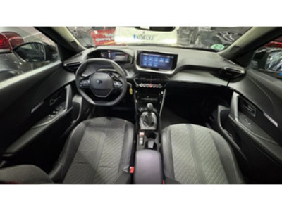 Peugeot 2008 PureTech 100 S&S Allure 75 kW (100 CV) Peugeot 2008 PureTech 100 S&S Allure 75 kW (100 CV)