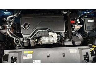 Peugeot 5008 Hybrid 1.2 Allure eDCS6 100 kW (136 CV)