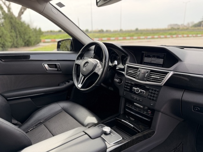 Mercedes-BenzClase E E 220 CDI Avantgarde 125 kW (170 CV) Vehículo usado en Barcelona - 17 Mercedes-BenzClase E E 220 CDI Avantgarde 125 kW (170 CV) Vehículo usado en Barcelona - 17