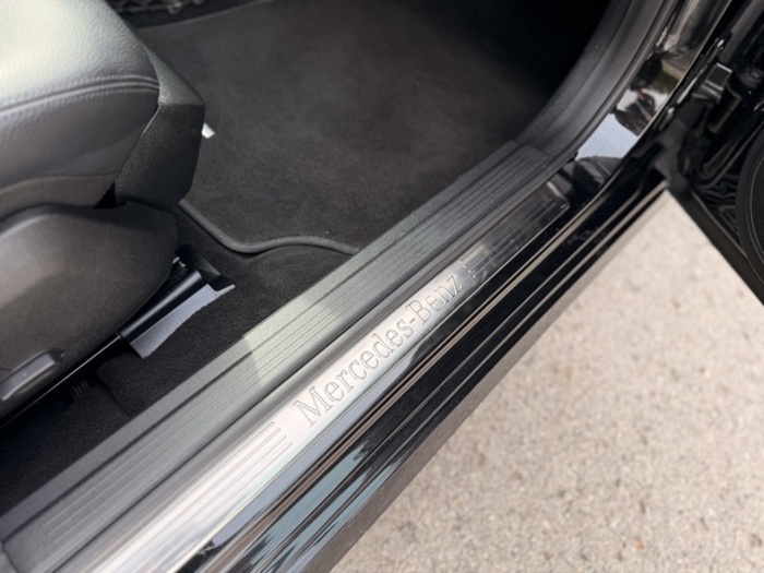 Mercedes-BenzClase E E 220 CDI Avantgarde 125 kW (170 CV) Vehículo usado en Barcelona - 18 Mercedes-BenzClase E E 220 CDI Avantgarde 125 kW (170 CV) Vehículo usado en Barcelona - 18