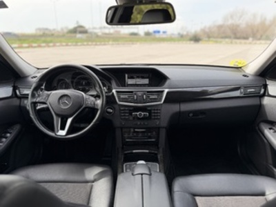 Mercedes-Benz Clase E E 220 CDI Avantgarde 125 kW (170 CV) Mercedes-Benz Clase E E 220 CDI Avantgarde 125 kW (170 CV)