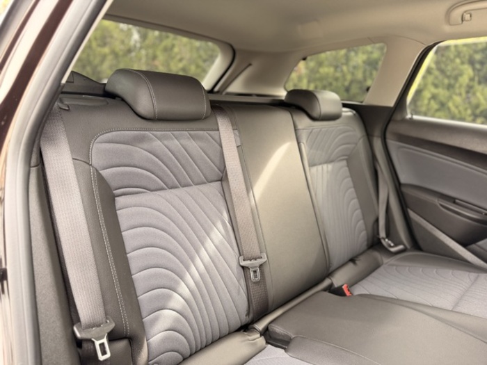 OpelAstra Sports Tourer 1.7 CDTI S&S Sportive 96 kW (130 CV) Vehículo usado en Barcelona - 14 OpelAstra Sports Tourer 1.7 CDTI S&S Sportive 96 kW (130 CV) Vehículo usado en Barcelona - 14