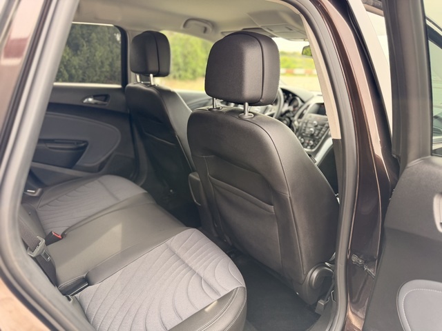 OpelAstra Sports Tourer 1.7 CDTI S&S Sportive 96 kW (130 CV) Vehículo usado en Barcelona - 15