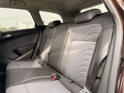 Opel Astra Sports Tourer 1.7 CDTI S&S Sportive 96 kW (130 CV) Opel Astra Sports Tourer 1.7 CDTI S&S Sportive 96 kW (130 CV)