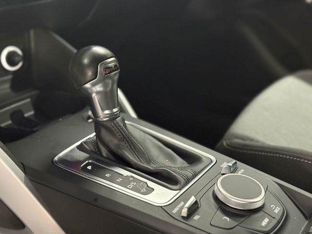 AudiQ2 design edition 1.4 TFSI COD 110 kW (150 CV) S tronic Vehículo usado en Barcelona - 17