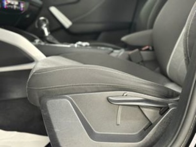 Audi Q2 design edition 1.4 TFSI COD 110 kW (150 CV) S tronic Audi Q2 design edition 1.4 TFSI COD 110 kW (150 CV) S tronic