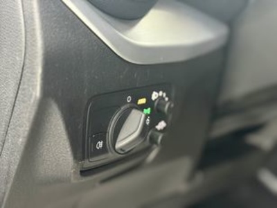 Audi Q2 design edition 1.4 TFSI COD 110 kW (150 CV) S tronic Audi Q2 design edition 1.4 TFSI COD 110 kW (150 CV) S tronic