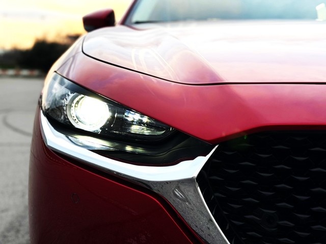 MazdaCX-30 2.0 Skyactiv-X Evolution 2WD 137 kW (186 CV) Vehículo usado en Barcelona - 11