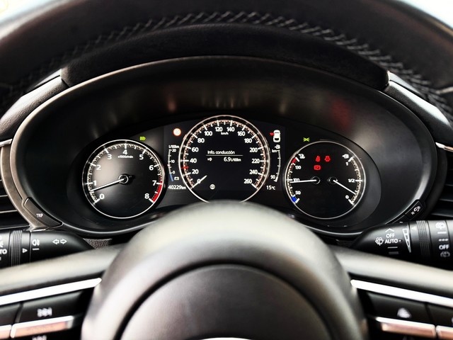 MazdaCX-30 2.0 Skyactiv-X Evolution 2WD 137 kW (186 CV) Vehículo usado en Barcelona - 19