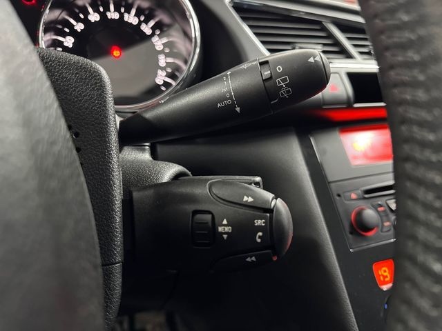 Peugeot3008 1.6 BlueHDI FAP Style 88 kW (120 CV) Vehículo usado en Barcelona - 20