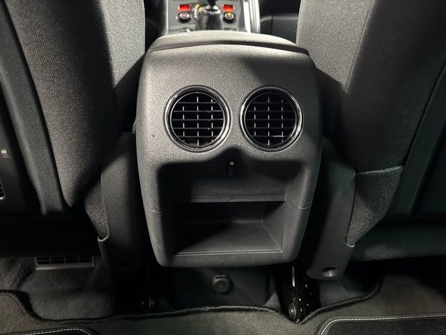 Peugeot3008 1.6 BlueHDI FAP Style 88 kW (120 CV) Vehículo usado en Barcelona - 23