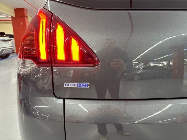 Peugeot3008 1.6 BlueHDI FAP Style 88 kW (120 CV) Vehículo usado en Barcelona - 25