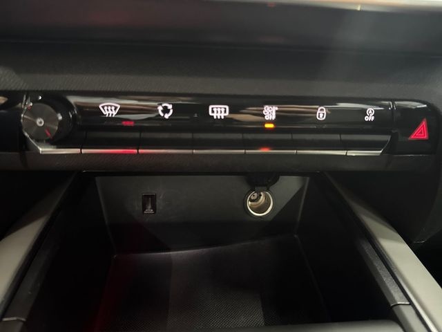 CitroenC5 Aircross PureTech 130 S&S Live 96 kW (131 CV) Vehículo usado en Barcelona - 20